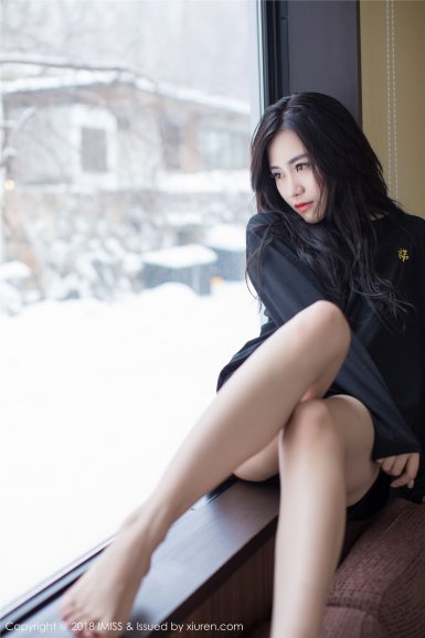 王嘉尔首尊蜡像正式揭幕 发博感恩粉丝陪伴_九游体育官网(图2) 九游体育官网