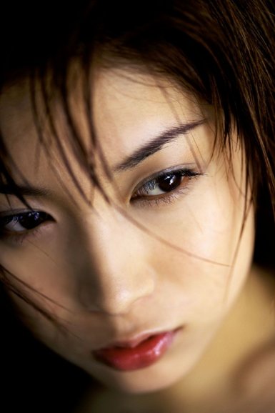 ‘九游体育官网’20小时没喝一口水 医务人员灾后救人忙(图2) 九游体育APP